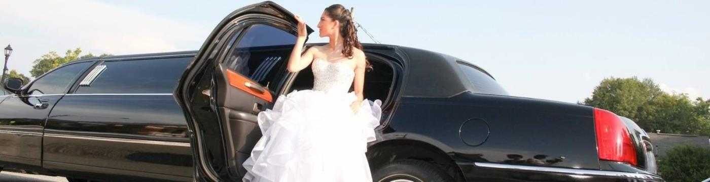 Wedding Limousine Discount Packages in Worcester County, Massachusetts